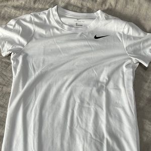 Women’s XS Nike Dry Fit Shortsleeved top - white with black check mark